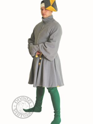 Jopula with a baggy sleeves