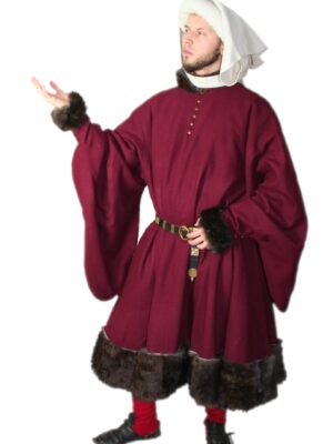 Robe Type 4- Houppleande with fur